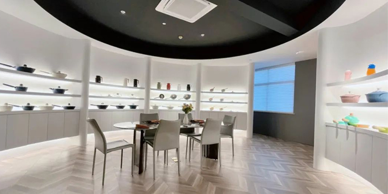 春暖花開，賓客沓來！